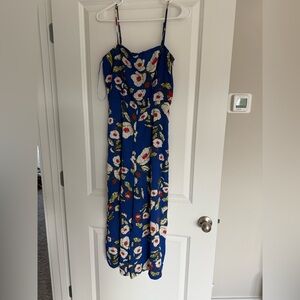 Floral Blue Romper, size M (NWT!) ✨